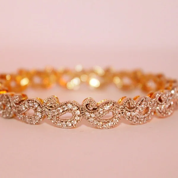 Золотой браслет Cartier